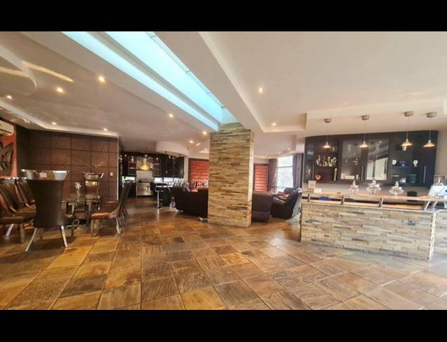 4 BEDROOM HOUSE FOR SALE IN CYCAD ESTATE